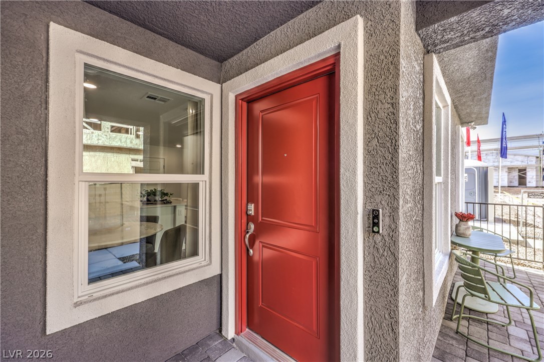 9662 Horseshoe Canyon Street