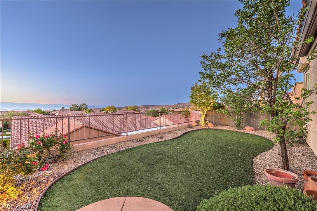 2328 Rosendale Village Avenue