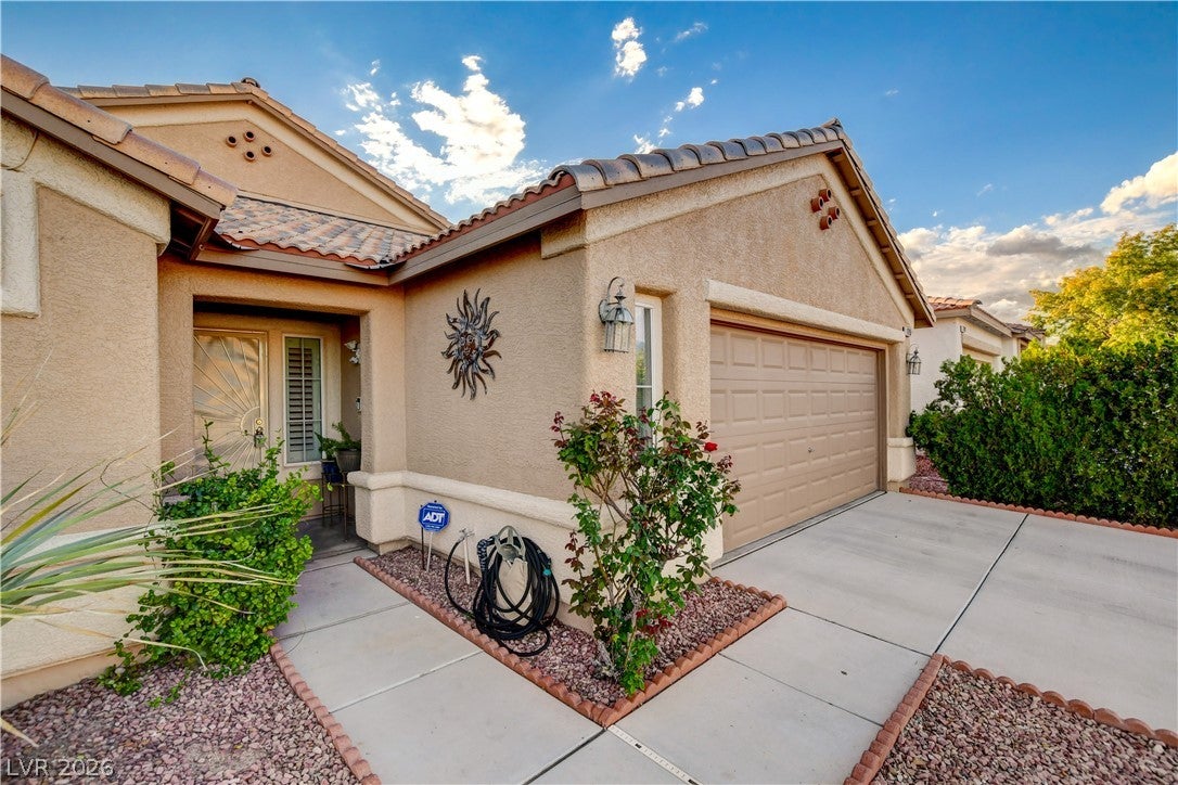 1715 Bluff Hollow Place