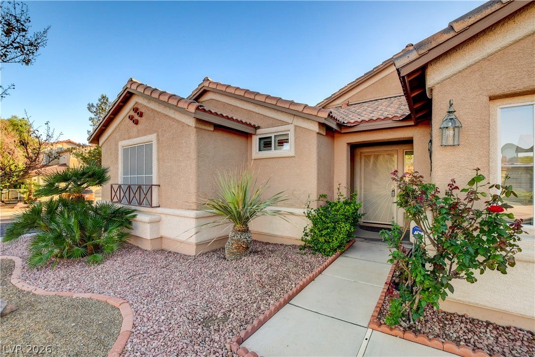 1715 Bluff Hollow Place