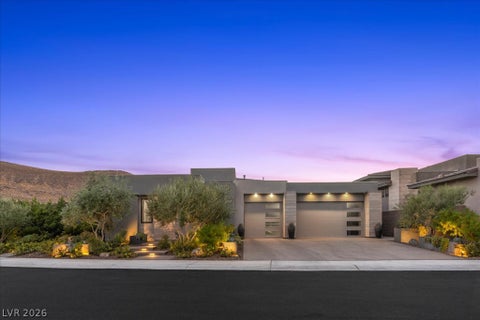 Homes For Sale - 10806 White Clay Drive<br/> Clark County, Las Vegas, NV 89135