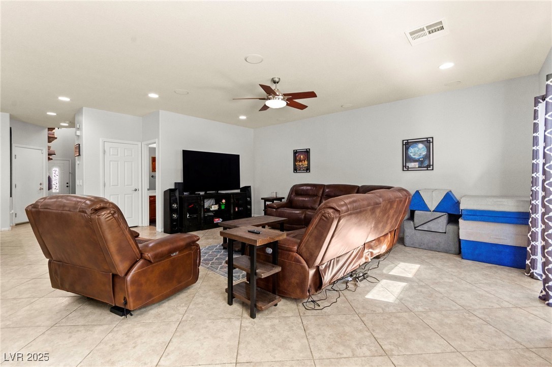 7641 Lani Dawn Street, Las Vegas, Nevada image 14