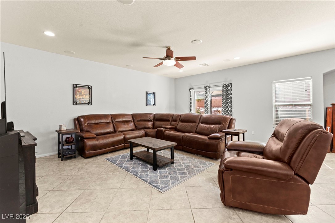7641 Lani Dawn Street, Las Vegas, Nevada image 3