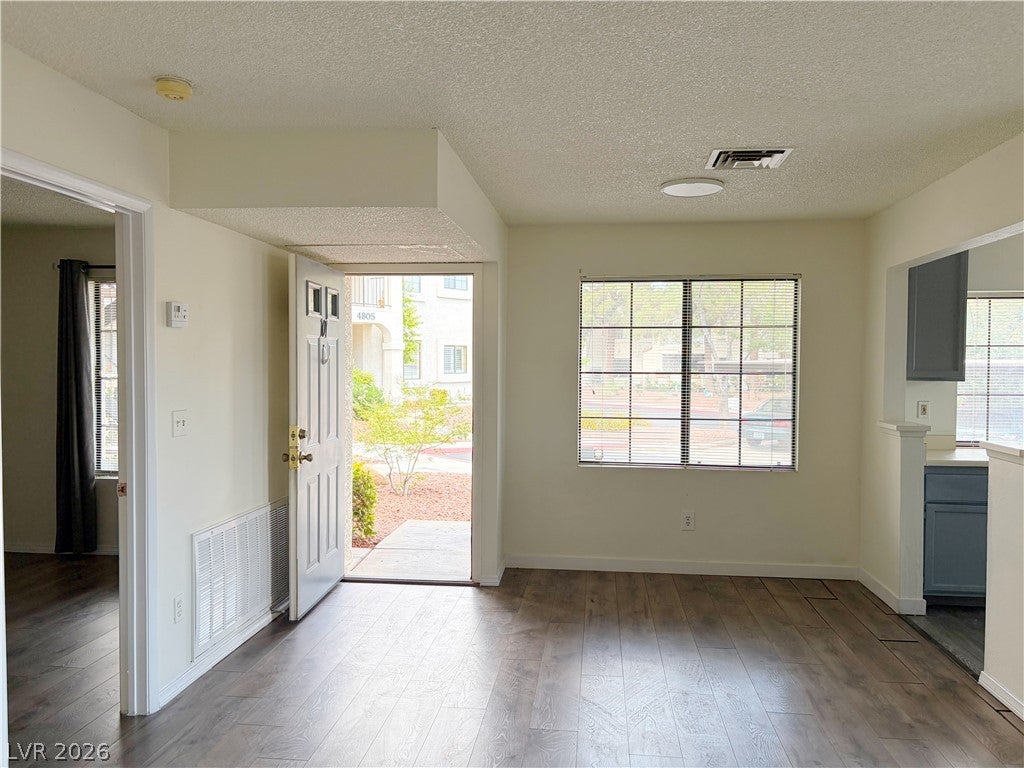 4813 Nara Vista Way 101