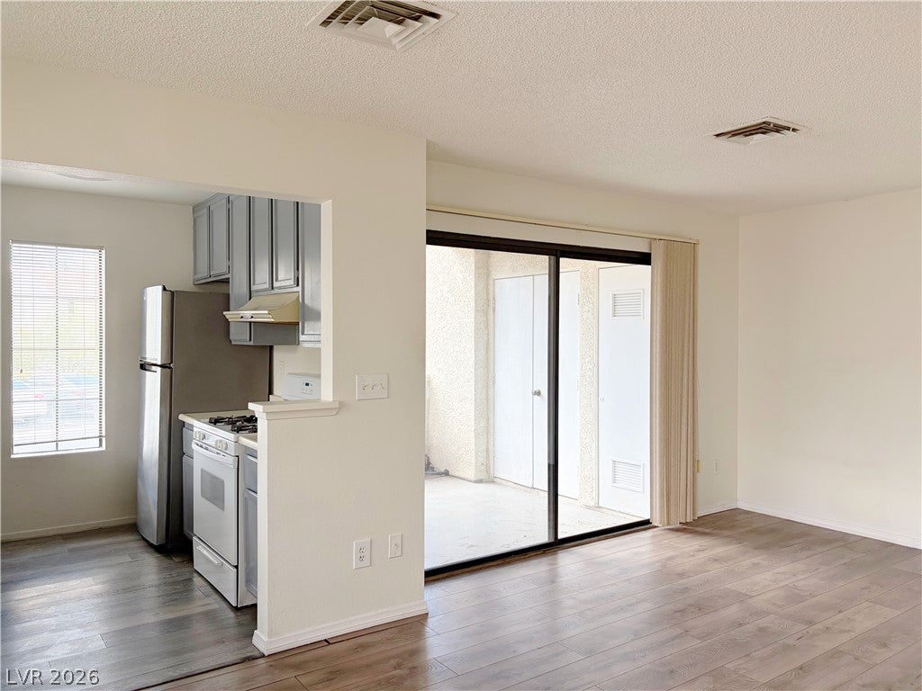 4813 Nara Vista Way 101