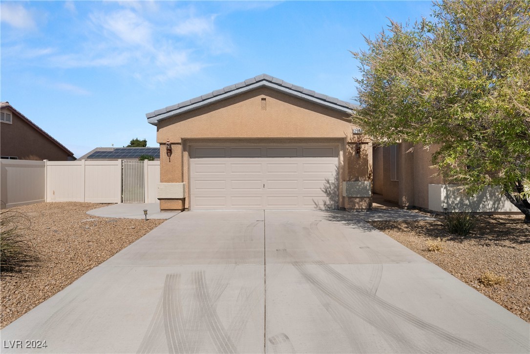 2594 E Sparrow Way, Pahrump, Nevada image 1