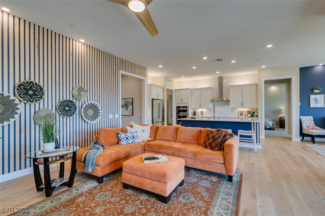 Henderson, Nevada 89011, United States, 3 Bedrooms Bedrooms, ,3 BathroomsBathrooms,Residential,Active,77715