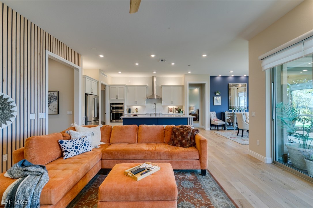 Henderson, Nevada 89011, United States, 3 Bedrooms Bedrooms, ,3 BathroomsBathrooms,Residential,Active,77715