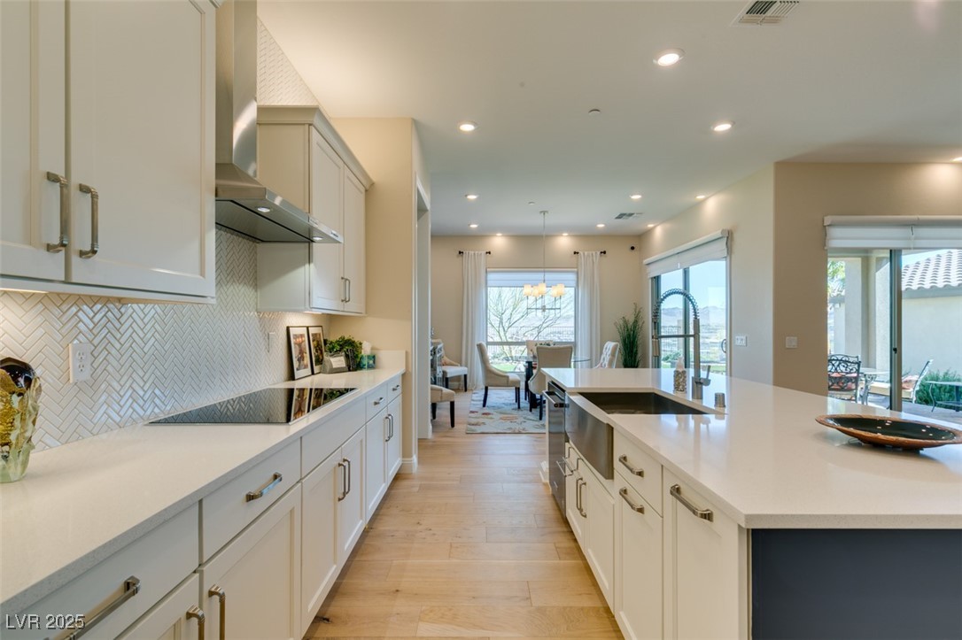 Henderson, Nevada 89011, United States, 3 Bedrooms Bedrooms, ,3 BathroomsBathrooms,Residential,Active,77715