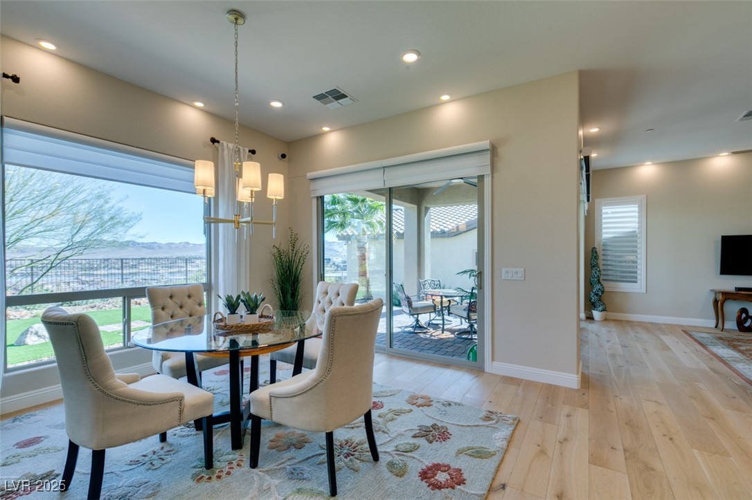 Henderson, Nevada 89011, United States, 3 Bedrooms Bedrooms, ,3 BathroomsBathrooms,Residential,Active,77715