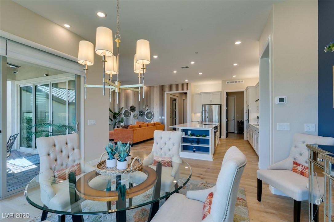 Henderson, Nevada 89011, United States, 3 Bedrooms Bedrooms, ,3 BathroomsBathrooms,Residential,Active,77715