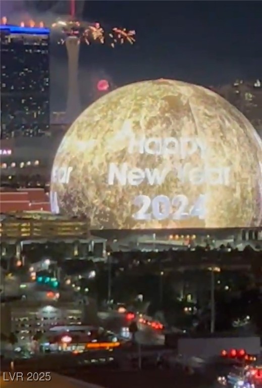 125 E Harmon Avenue 2921&2919