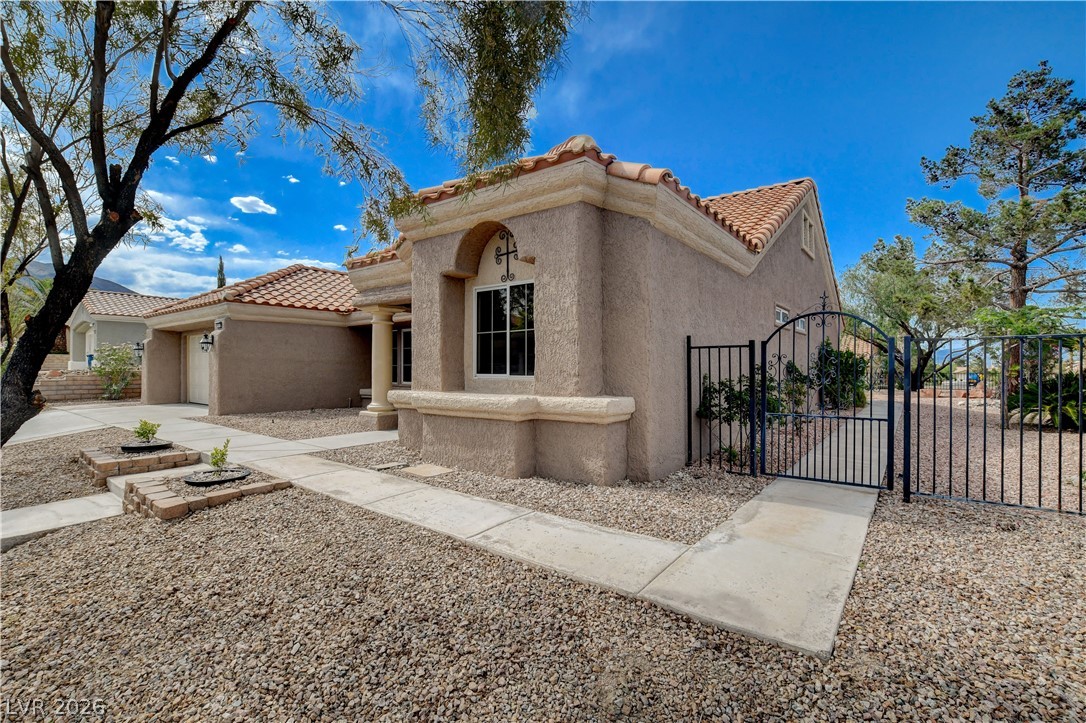 Properties 4 9800 Rosamond Drive