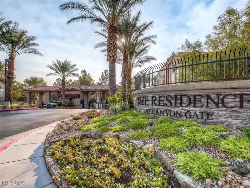 2200 S FORT APACHE Road 2071