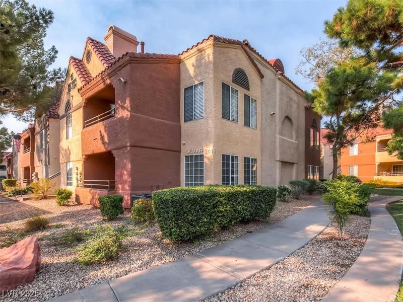 2200 S FORT APACHE Road 2071