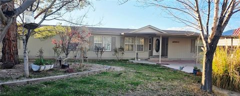 Mobile Home For Sale - 220 Raleigh Lane<br/> Indian Springs, NV 89018