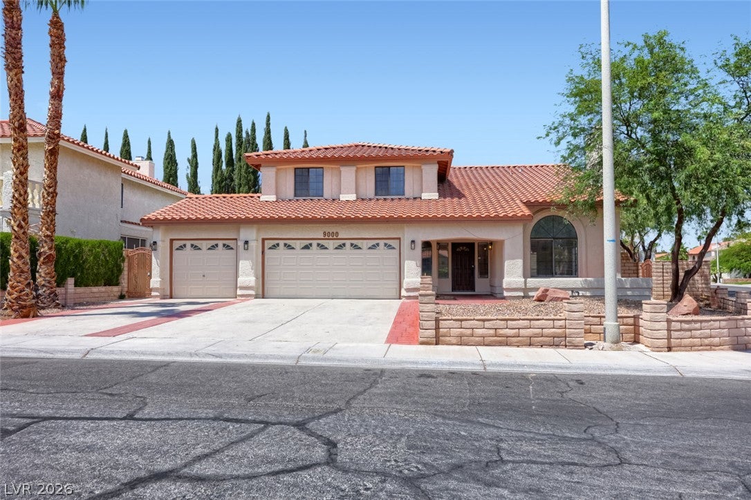 9000 Feather River Court