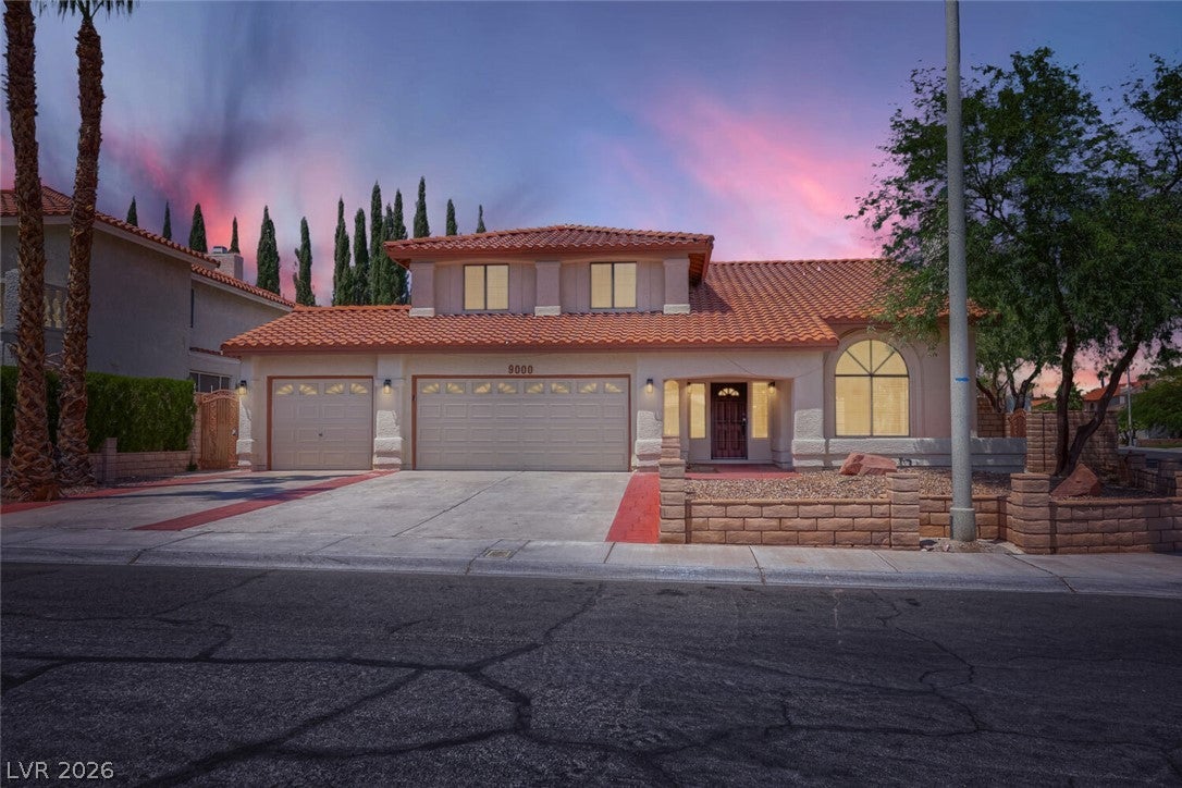 9000 Feather River Court
