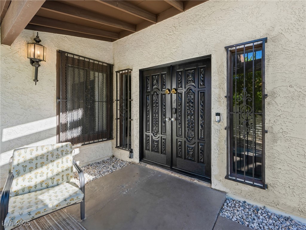 Properties 4 2104 Plaza De La Candela