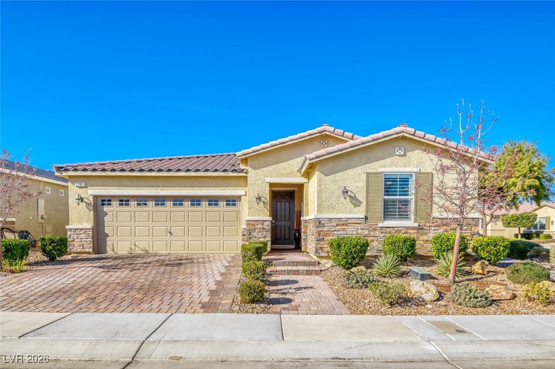 2747 Alta Vista Street