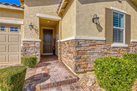 Photo of 2747 Alta Vista Street, Henderson, NV 89044 (MLS # 2752348)