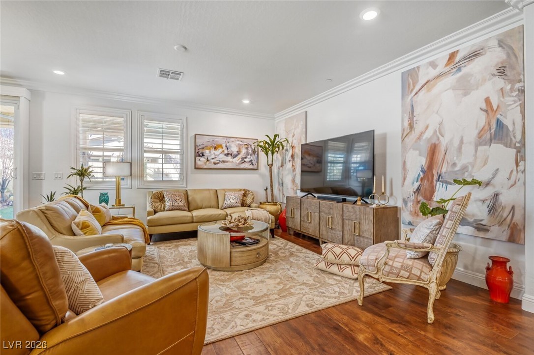 2747 Alta Vista Street