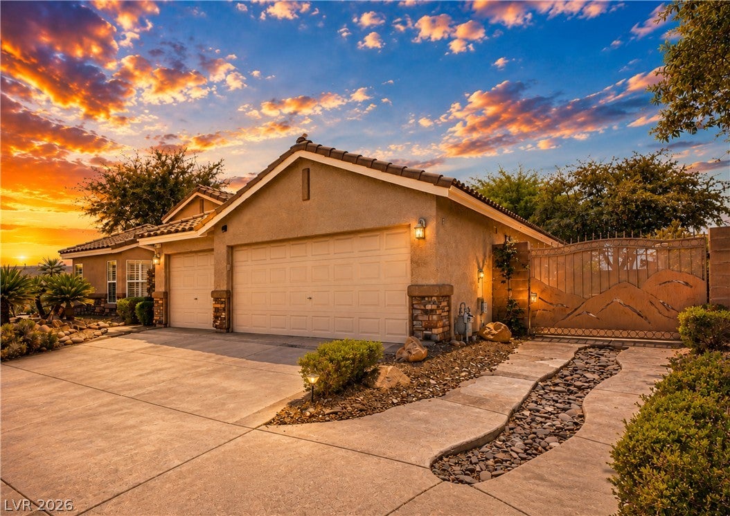 8317 Jeremiahs Lodge Avenue