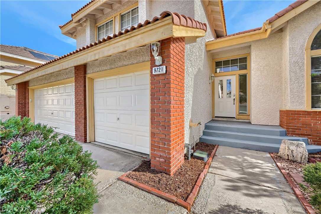 9721 Cascade Falls Avenue