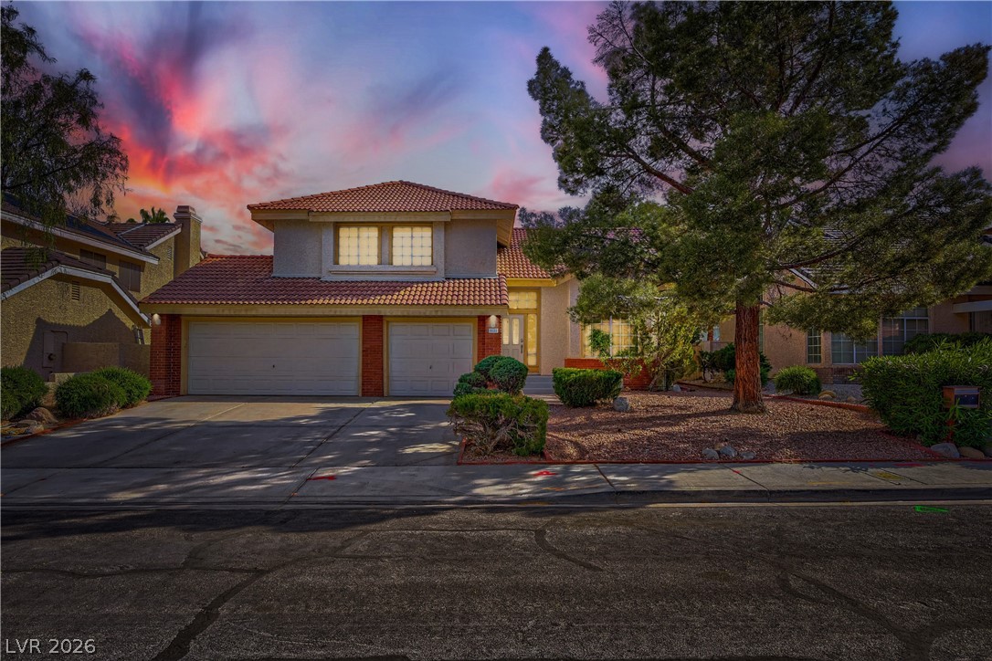 9721 Cascade Falls Avenue