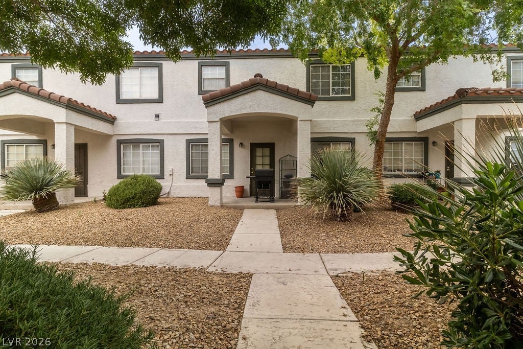 5330 E Charleston Boulevard 99