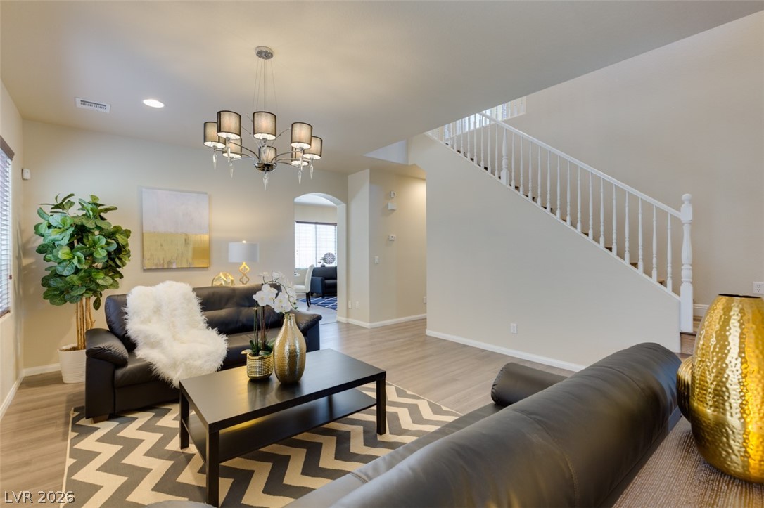 3305 Umbria Gardens Avenue