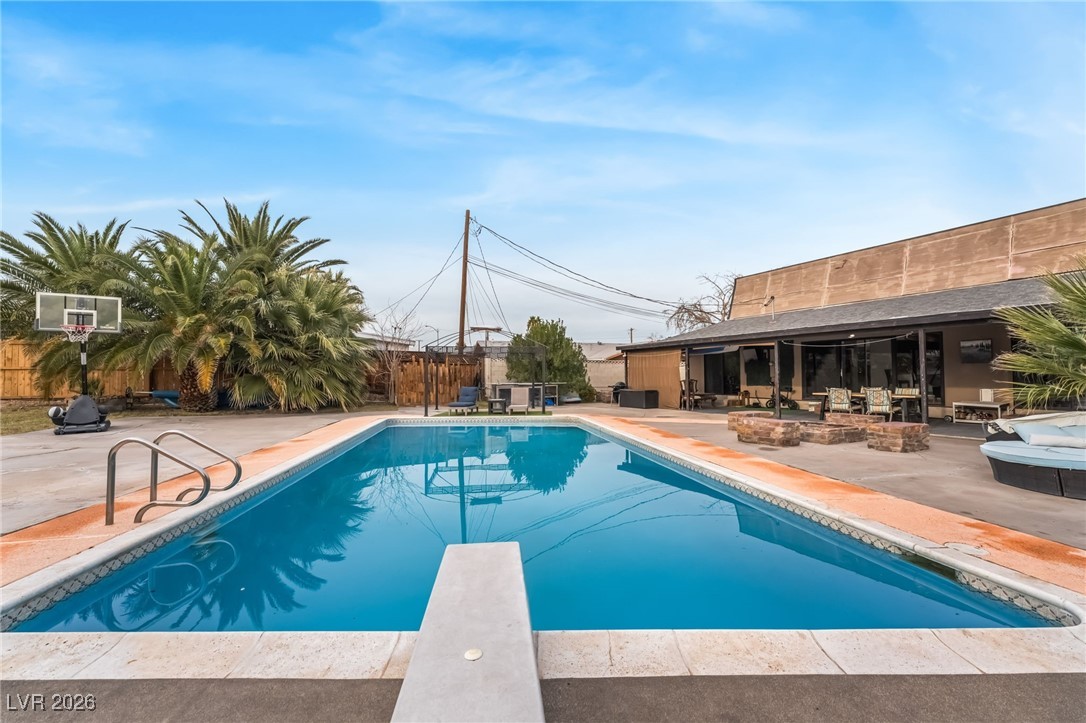 3961 Acapulco Avenue