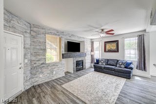 1713 Queen Victoria Street 104