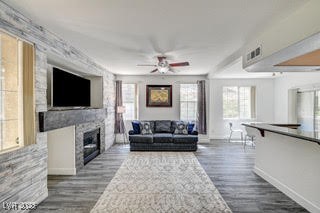 1713 Queen Victoria Street 104