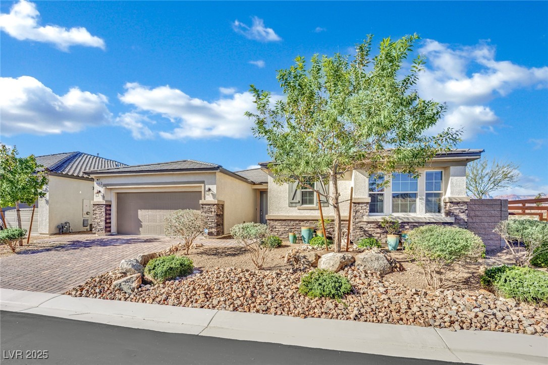 9609 Lexington Arch Street