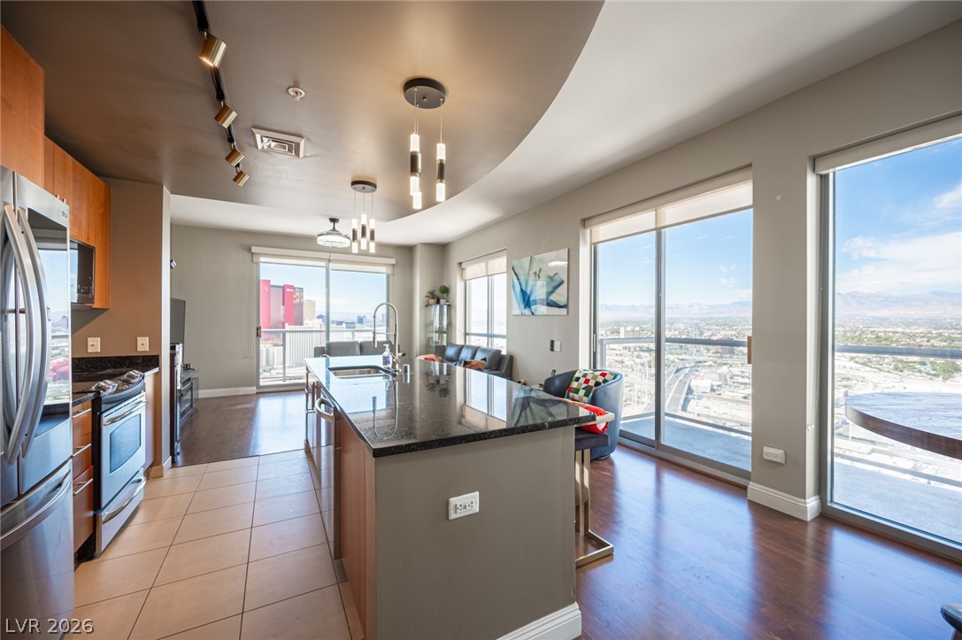 200 W Sahara Avenue 3401