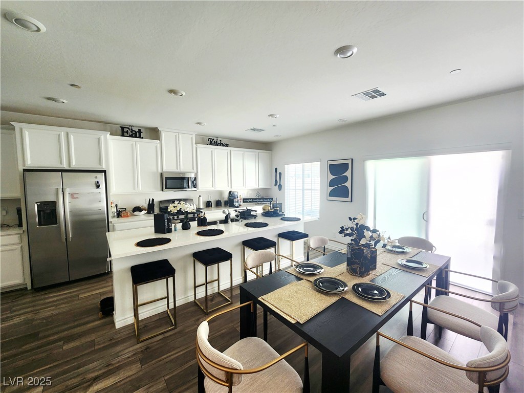 Las Vegas, Nevada 89131, United States, 3 Bedrooms Bedrooms, ,2 BathroomsBathrooms,Residential,Active,179019