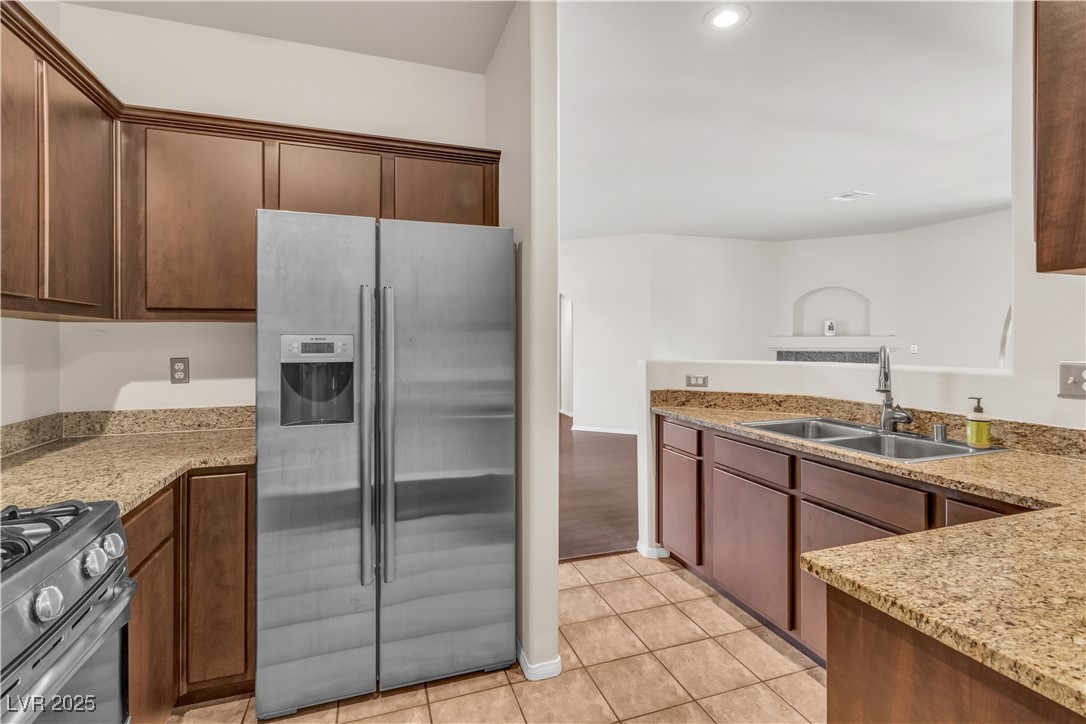 2050 W Warm Springs Road #1822, Henderson, Nevada image 3