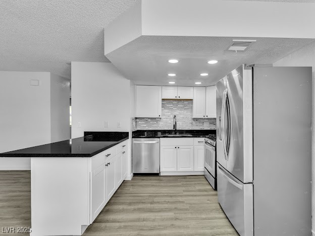 Las Vegas, Nevada 89128, United States, 2 Bedrooms Bedrooms, ,2 BathroomsBathrooms,Residential,Active,7476