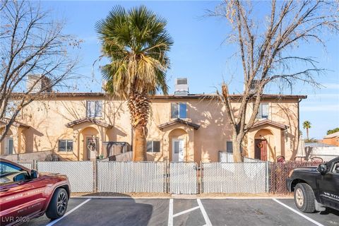 Townhouse For Sale - 775 Moss Drive #8<br/> Mesquite, NV 89027