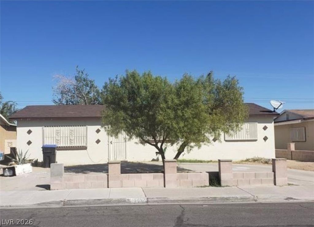 Photo of 1936 Lawry Avenue, North Las Vegas, NV 89032 (MLS # 2775928)