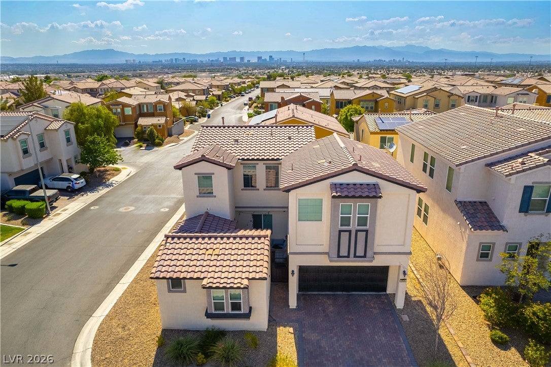 6828 Double Vista Way