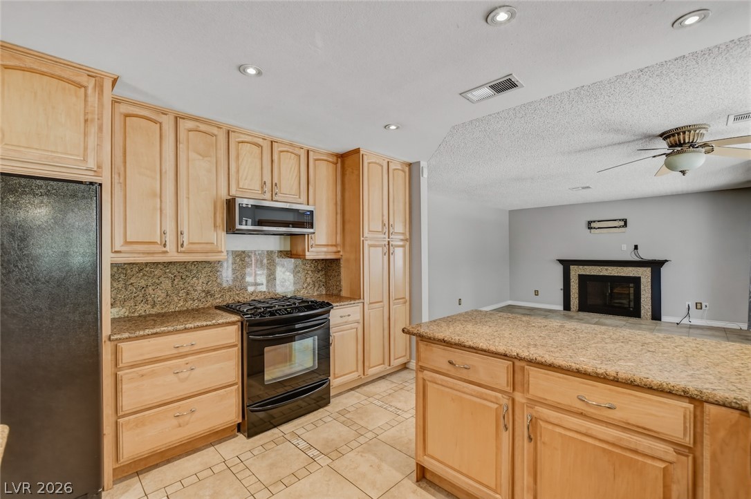 1827 Escondido Terrace