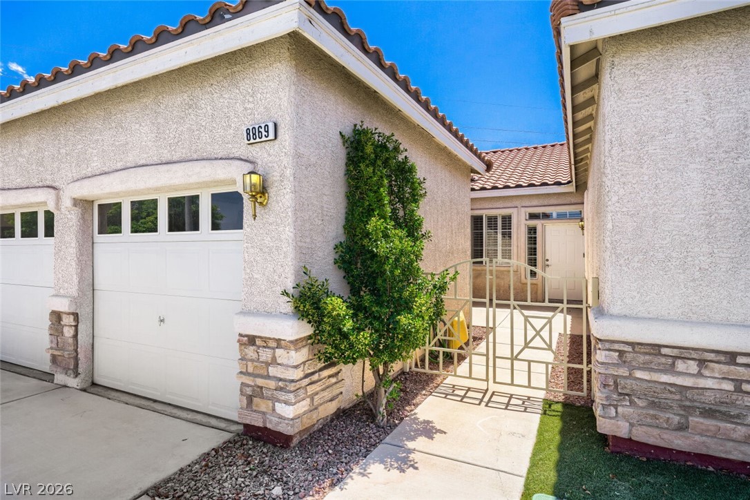 8869 Pheasant Valley Way