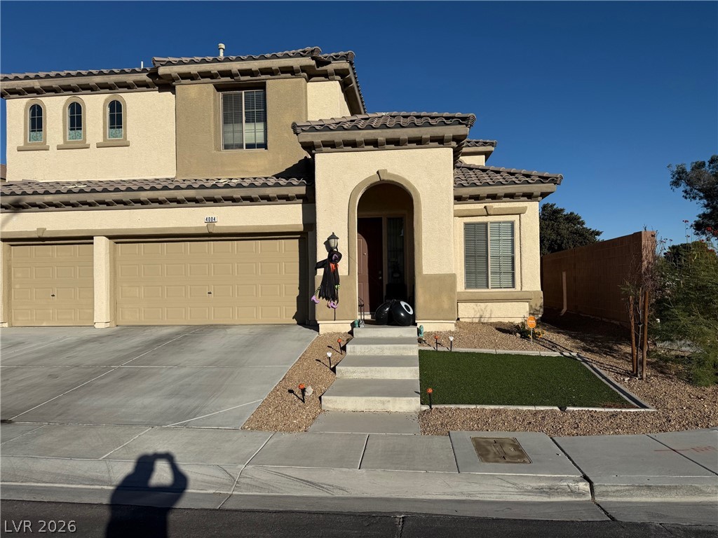 4004 Daydream Bend Street