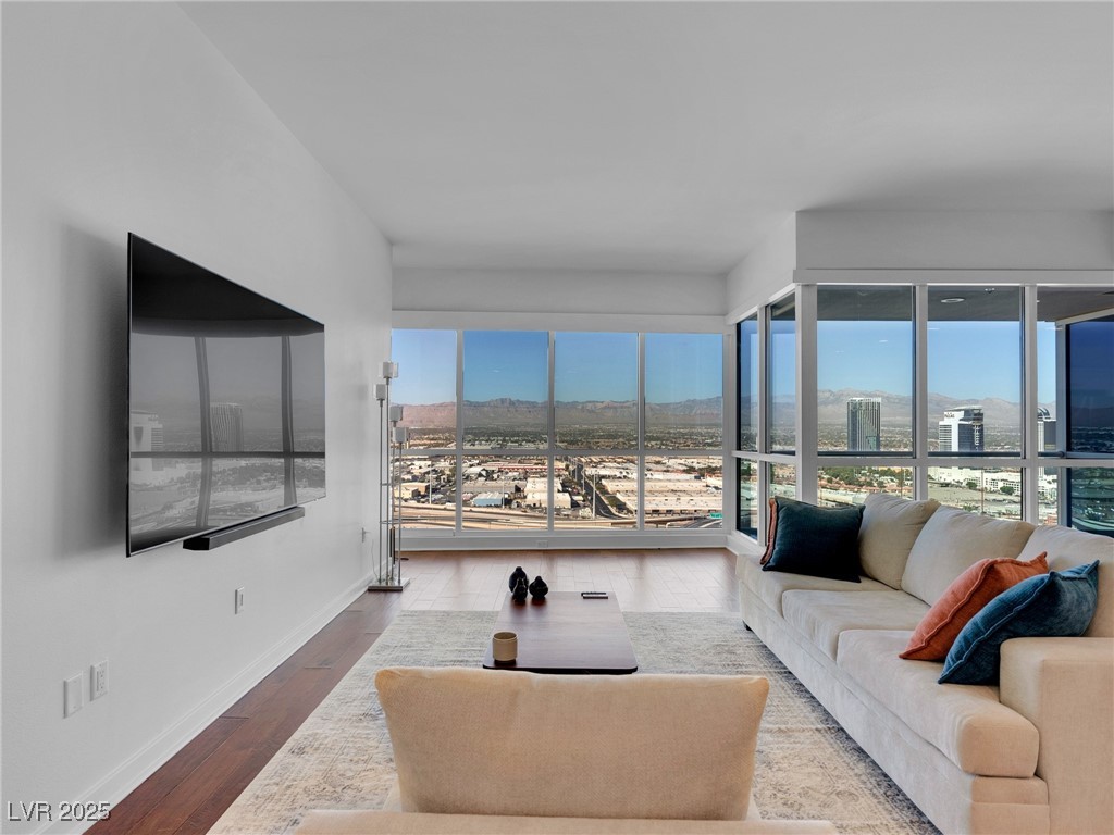 4525 Dean Martin Drive 3006