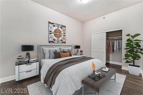 Tiny photo for 150 Las Vegas Boulevard #2512, Las Vegas, NV 89101 (MLS # 2785639)