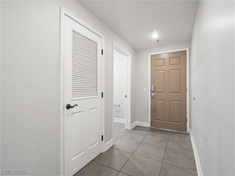 Tiny photo for 150 Las Vegas Boulevard #2512, Las Vegas, NV 89101 (MLS # 2785639)