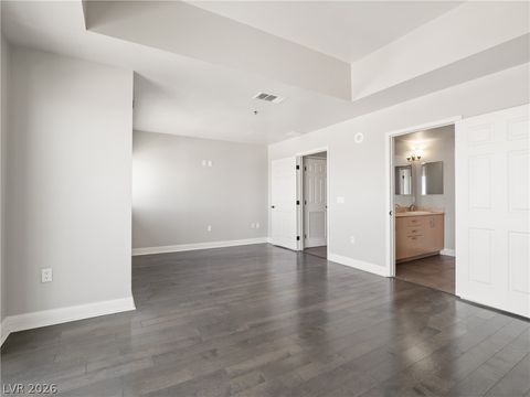 Tiny photo for 150 Las Vegas Boulevard #2512, Las Vegas, NV 89101 (MLS # 2785639)
