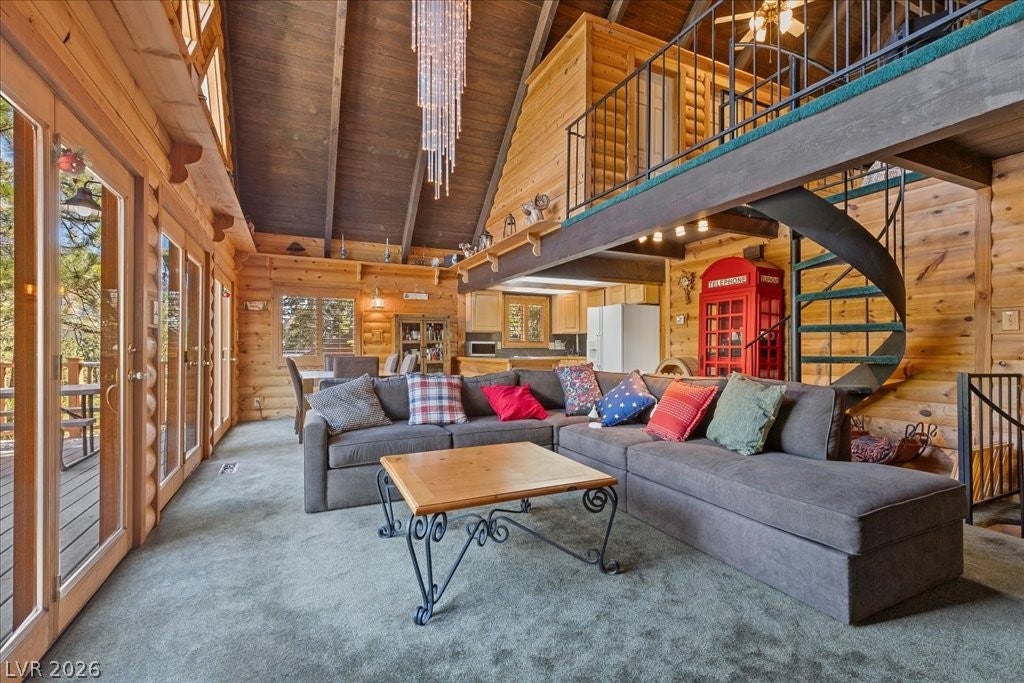 370 Alpine Way